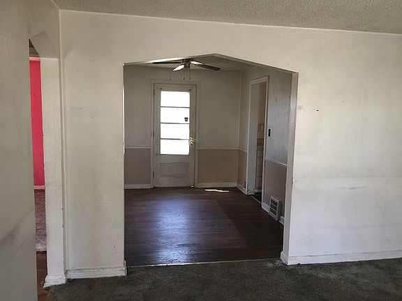 3rd image of 7408 Park Ave