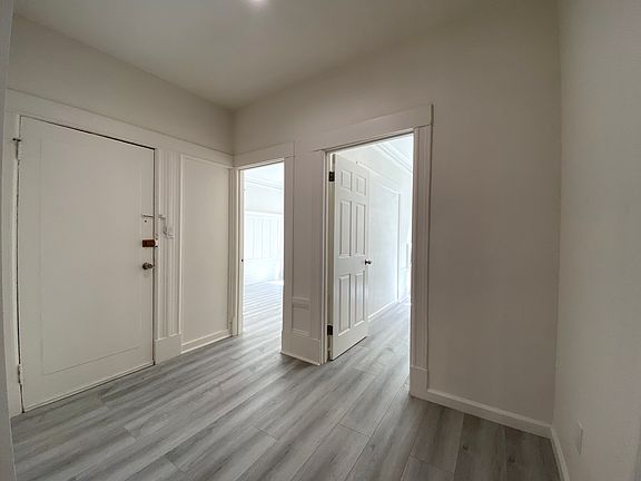5th image of 1516 Larkin St APT 11
