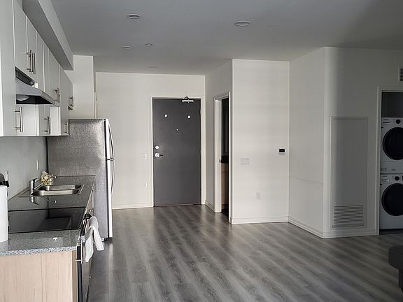 5th image of 181 Elmira Rd S #517B