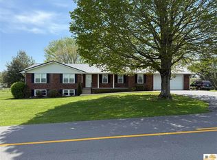 429 Mile Ln, Campbellsville, KY 42718
