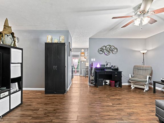 3rd image of 337 Park Ave