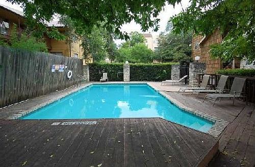 1st image of 1411 Norwalk Ln APT 208