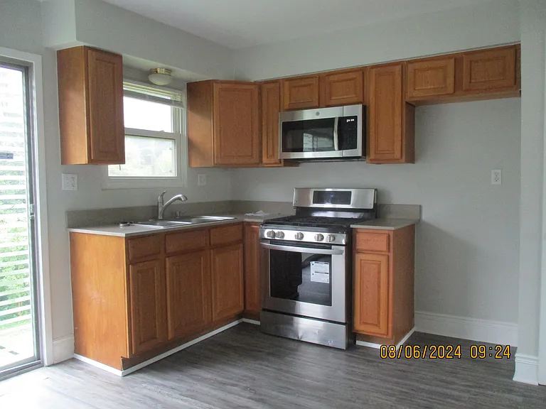 3238 N 84th Pl — Photo 7