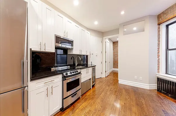 Rented by Douglas Elliman | media 8