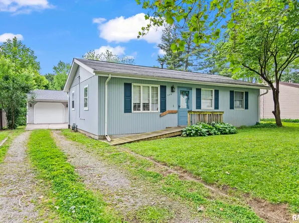 204 S 3rd St, Riverton, IL 62561