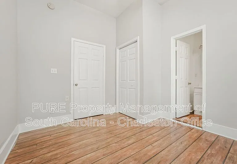 51 Smith St #A — Photo 11