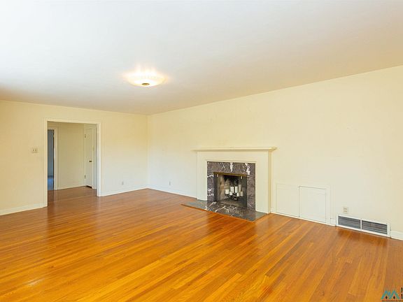 5th image of 306 N Missouri Ave
