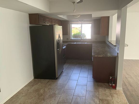 5th image of 42077 Toddmark Ln