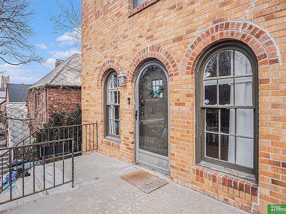 3rd image of 5216/5218 Corby St