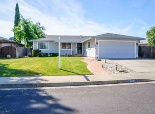 1066 Woodridge Dr, Vacaville, CA