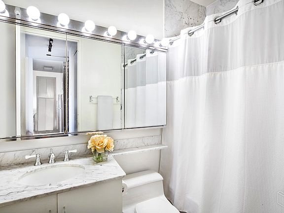 5th image of 101 W 79th St APT 9F
