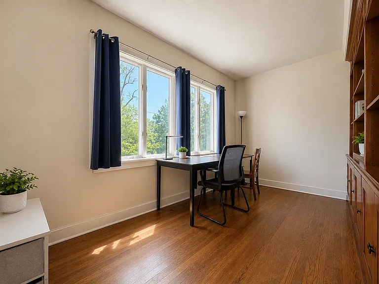 5541 Bartlett St — Photo 5