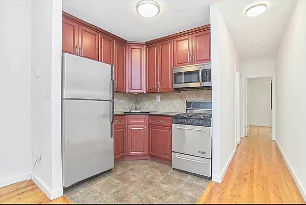 Rented by Compass | media 25