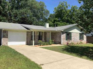 5839 Princeton Dr, Pensacola, FL 32526