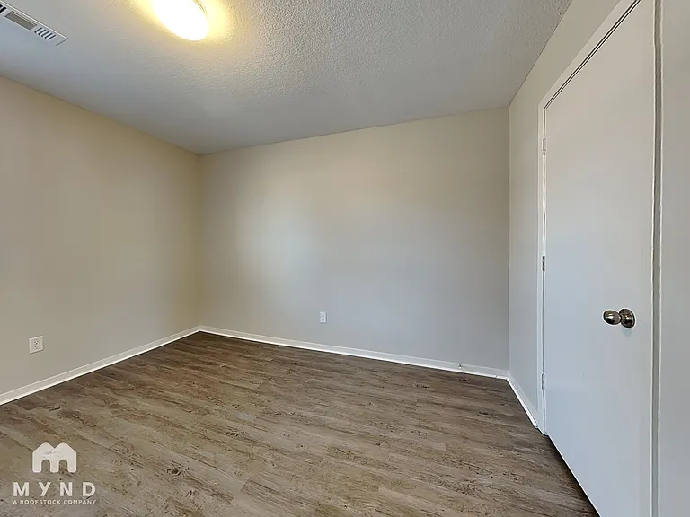 104 Palm St — Photo 10