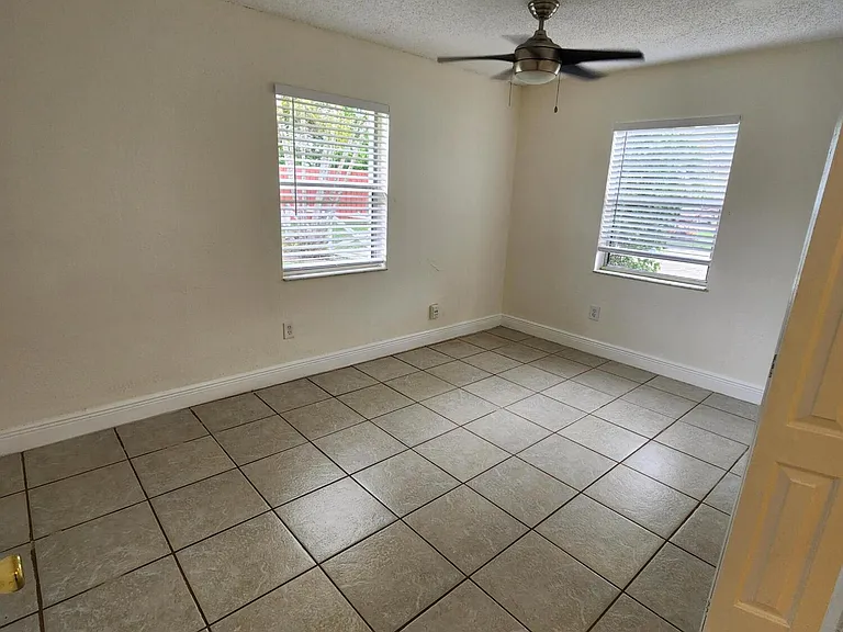 2167 Laura Ln #A — Photo 18