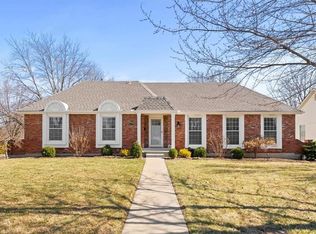 9101 England St, Overland Park, KS 66212