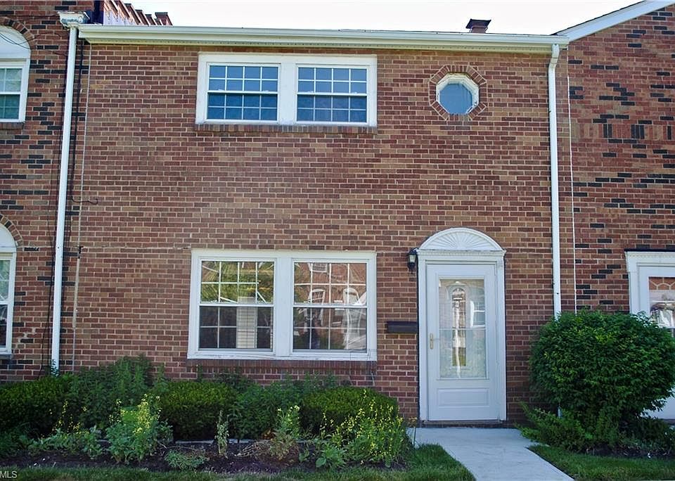 1st image of 24496 Clareshire Dr #9F