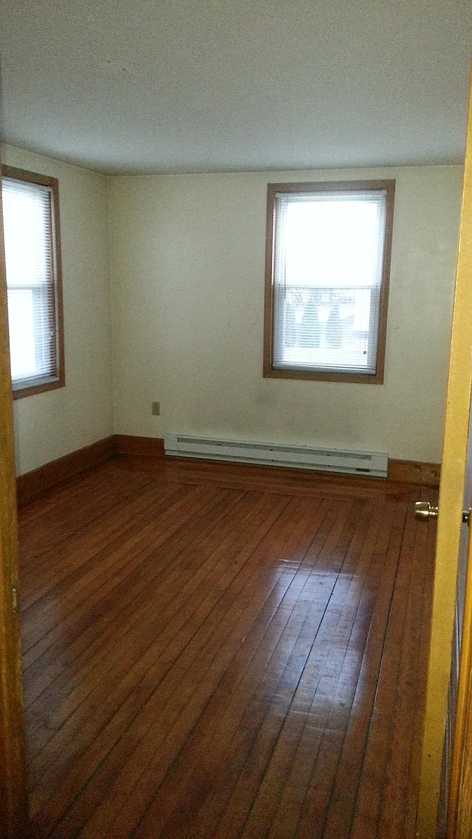 Building Photo - 25 Coburn Ave #1