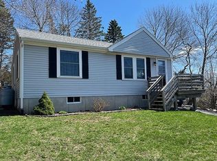16 Town Neck Rd, Sandwich, MA 02563