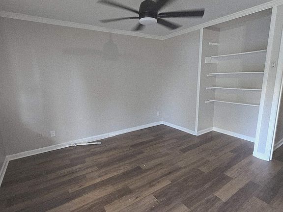 4th image of 419 Tillman St