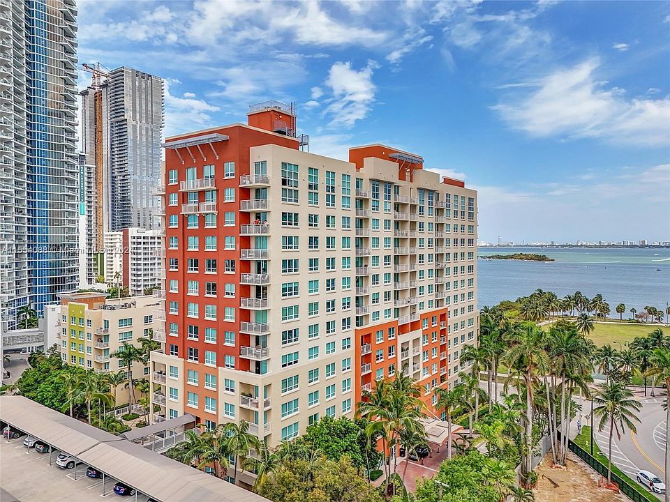 1st image of 2000 N Bayshore Dr APT 305