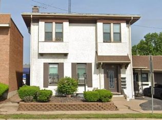 125 S 5th St #B, Saint Charles, MO 63301