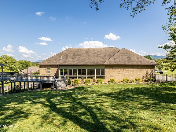 4th image of 2432 Creekstone Cir