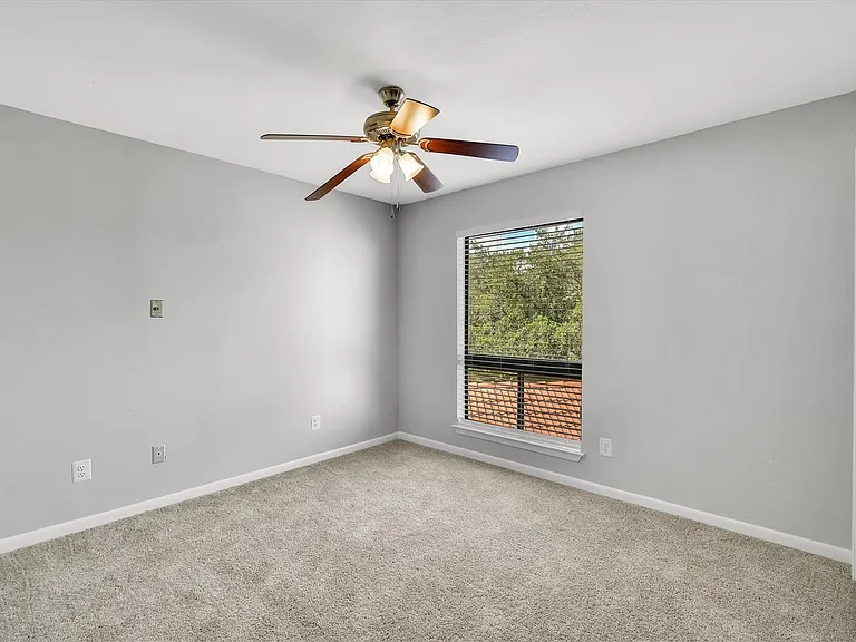 2918 Ranch Road 620 N #C118 — Photo 14