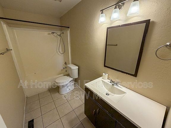 5th image of 1207 W Sunset St #B
