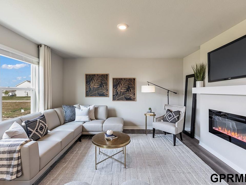 19129 Murray Trl, Gretna, NE 68028 | Zillow