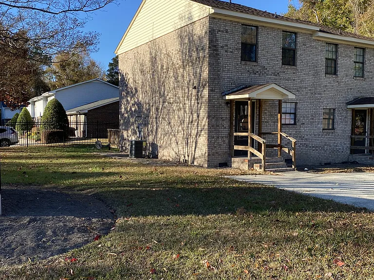 716 Verdant Dr #1 — Photo 25