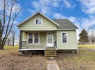 109 S 6th St, La Belle, MO 63447