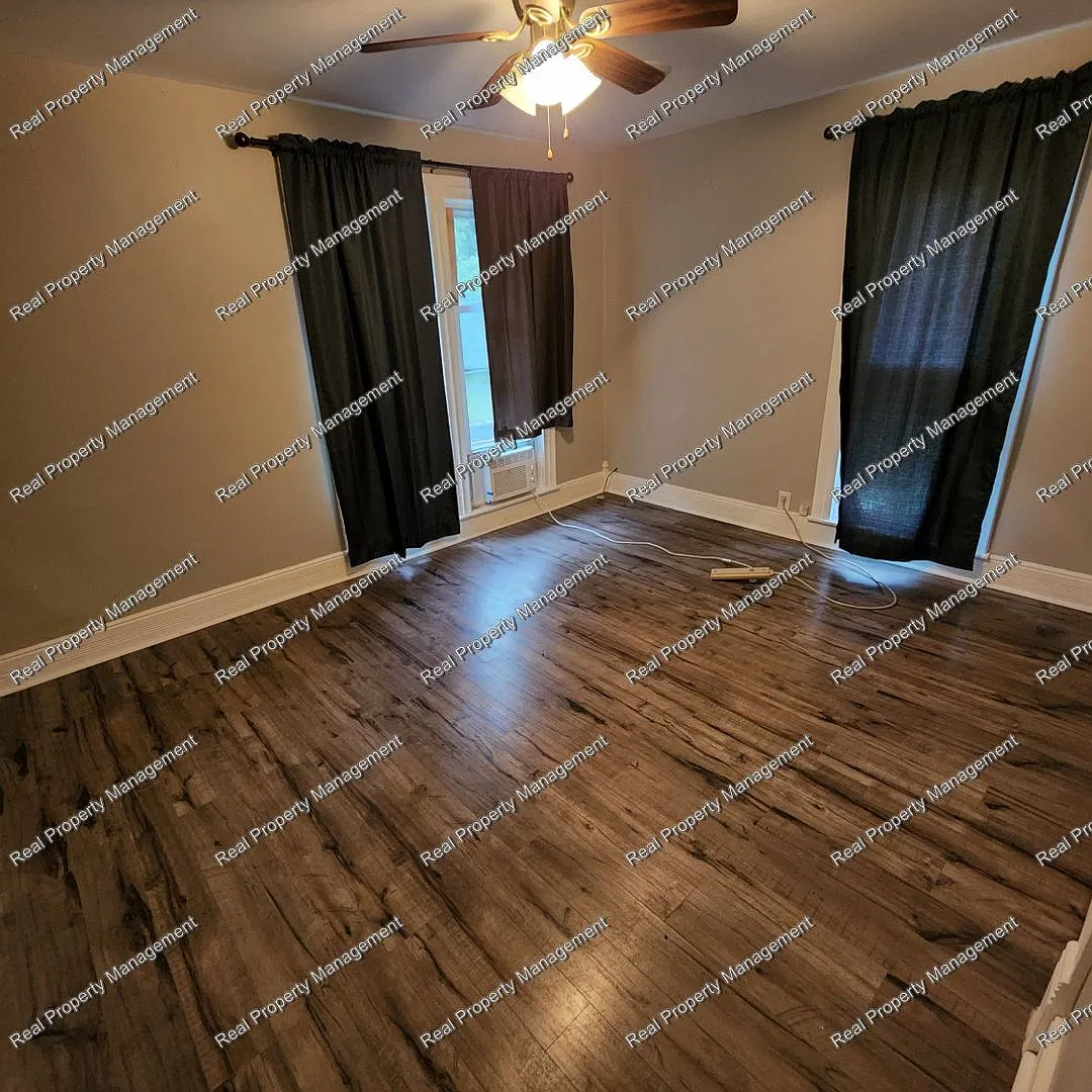 2nd Story 2 Bedroom Apartment — Photo 4