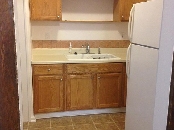 2nd image of 2293 7th St