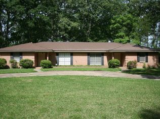 139 Colonial Cir #A, Jackson, MS 39211