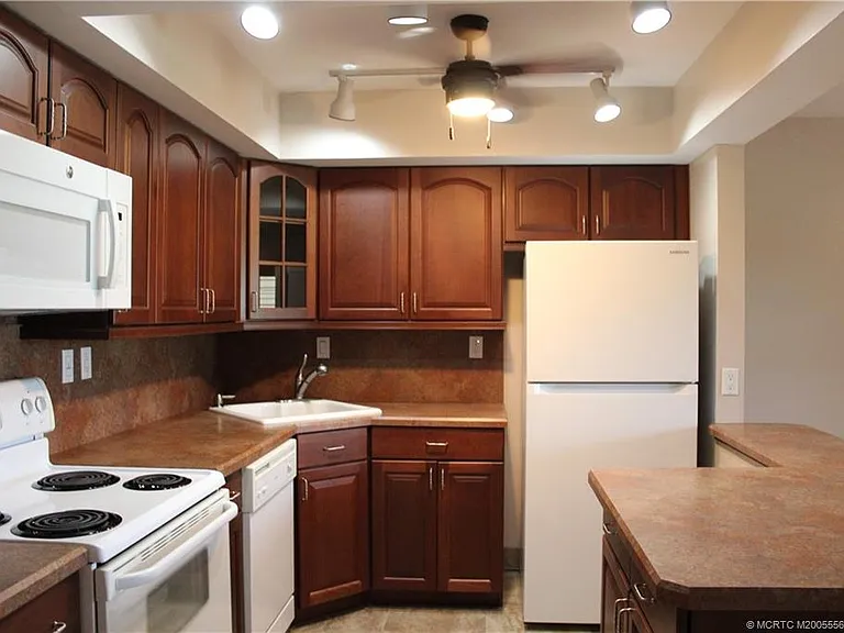 2600 S Kanner Hwy #A9 — Photo 2