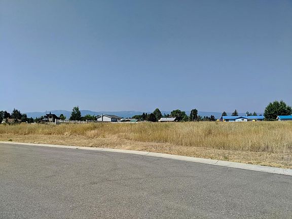 5th image of 185 Sagewood Dr
