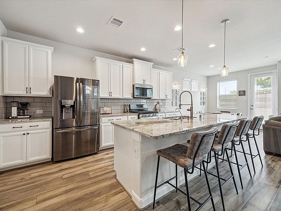 5th image of 9820 Rugged Oaks Dr