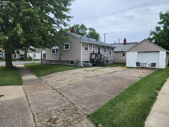 5th image of 1412 W Market St
