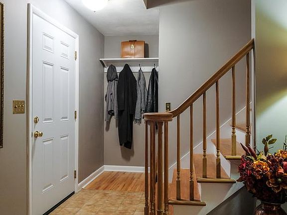 4th image of 3014 Melody Ln