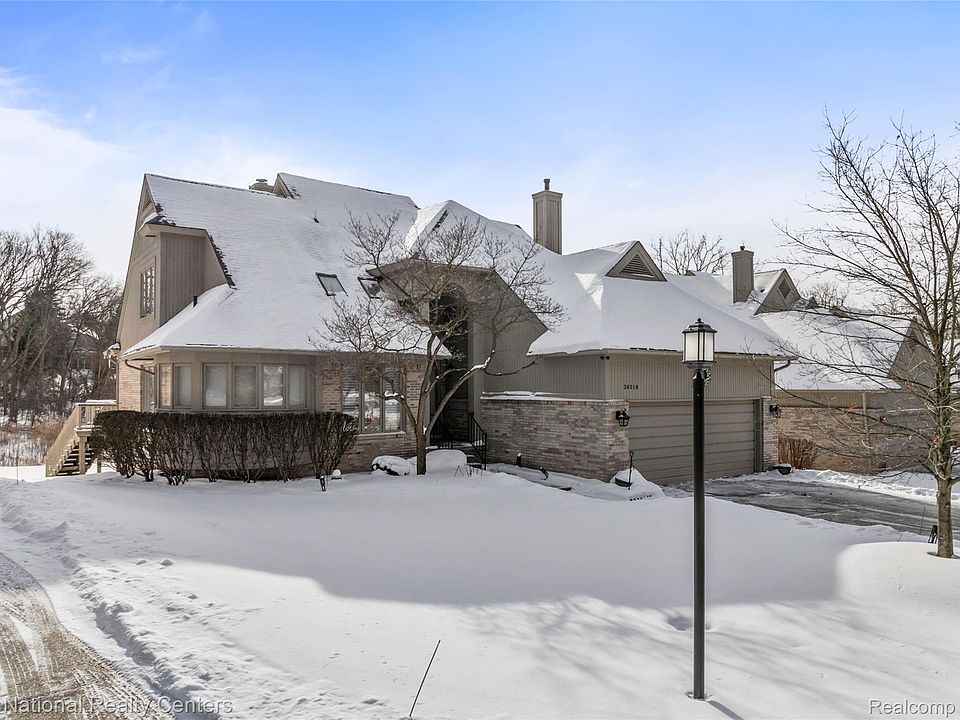 1st image of 38319 Golfview Dr