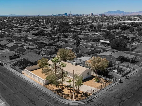 3517 Del Rio Dr, North Las Vegas, NV 89030