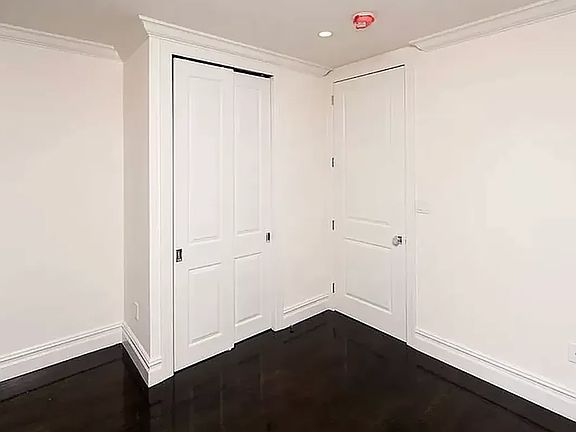 3rd image of 133 E 4th St APT 16