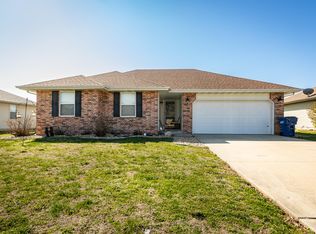 4446 W Madison St, Springfield, MO 65802