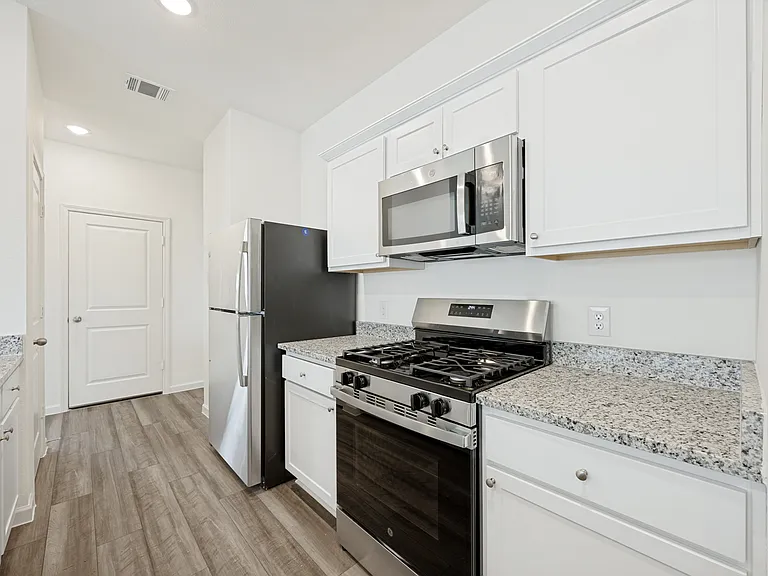 1325 Elliott Rd — Photo 11