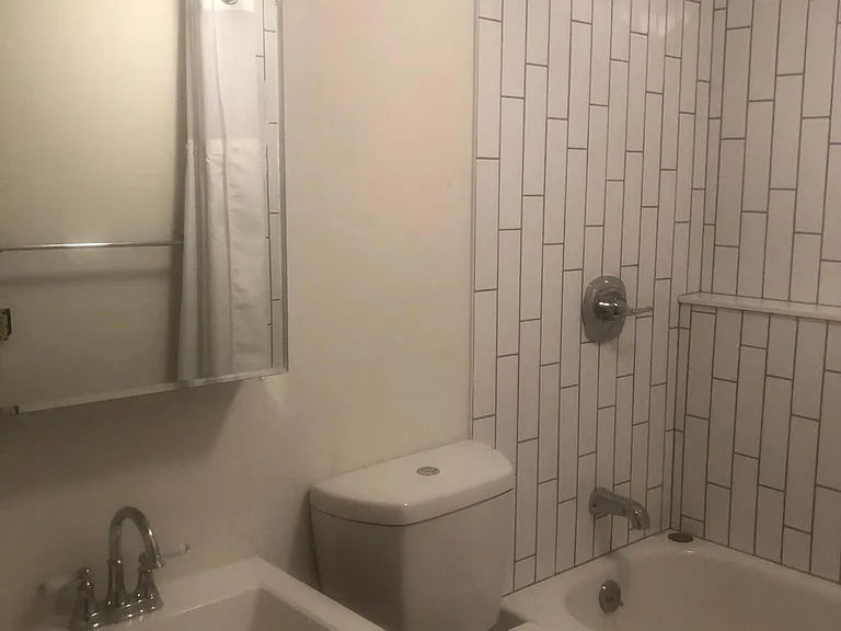 410 Spruce St #A — Photo 11