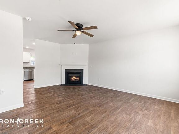3rd image of 352 Oak Branch Rd