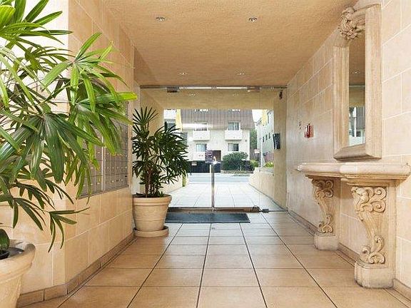 5th image of 171 S Normandie Ave APT 113