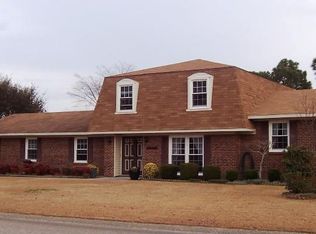 3033 Rouse Dr, Fayetteville, NC 28306